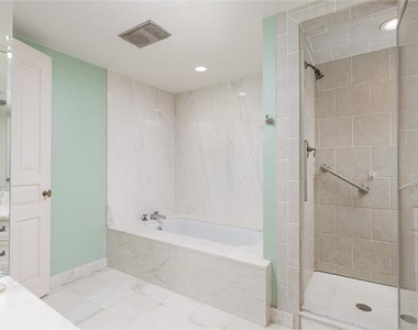 6126 Averill Way - Photo Thumbnail 18