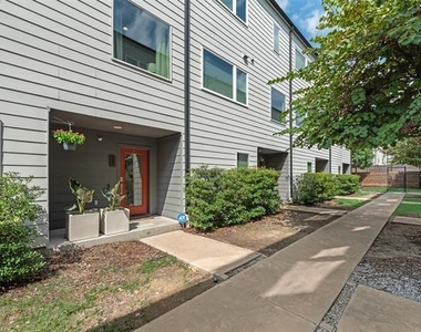 4705 Bryan Street - Photo Thumbnail 27
