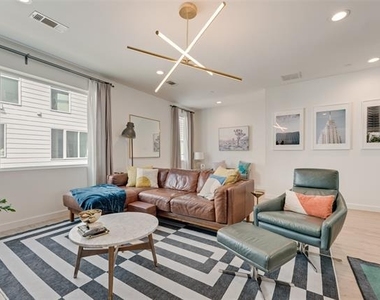 4705 Bryan Street - Photo Thumbnail 6