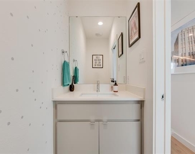 4705 Bryan Street - Photo Thumbnail 17