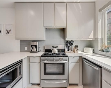 4705 Bryan Street - Photo Thumbnail 13
