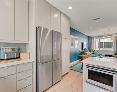 4705 Bryan Street - Photo Thumbnail 14