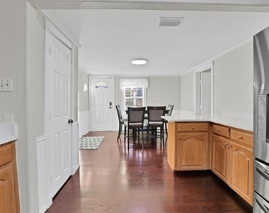 209 N Texas Street - Photo Thumbnail 11