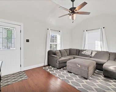 209 N Texas Street - Photo Thumbnail 6