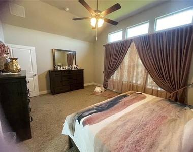 1100 Whispering Hill Drive - Photo Thumbnail 22