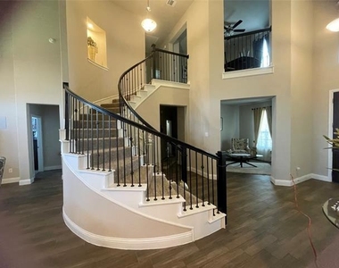 1100 Whispering Hill Drive - Photo Thumbnail 1