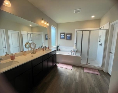 1100 Whispering Hill Drive - Photo Thumbnail 23