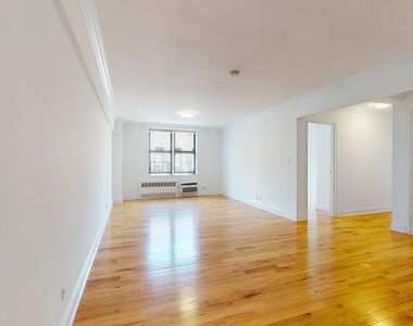 305 West 13th Street - Photo Thumbnail 1
