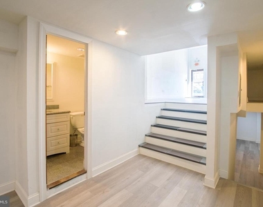 2504 S Broad Street - Photo Thumbnail 8