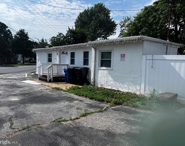 484 Harrison Avenue - Photo Thumbnail 1