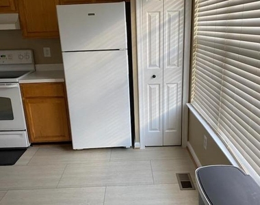 13173 Ripon Place - Photo Thumbnail 4