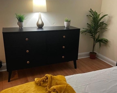 101 Wayne Place Se - Photo Thumbnail 2