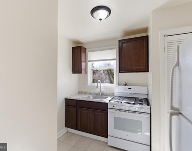 101 Wayne Place Se - Photo Thumbnail 3