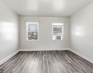 101 Wayne Place Se - Photo Thumbnail 2