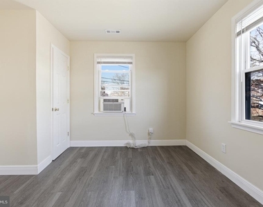 101 Wayne Place Se - Photo Thumbnail 1