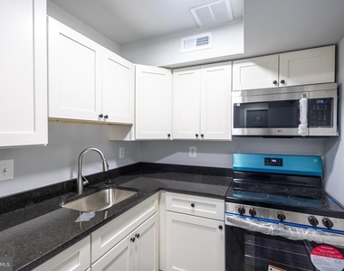 1302 Morris Road Se - Photo Thumbnail 9