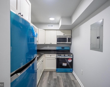 1300 Morris Road Se - Photo Thumbnail 7