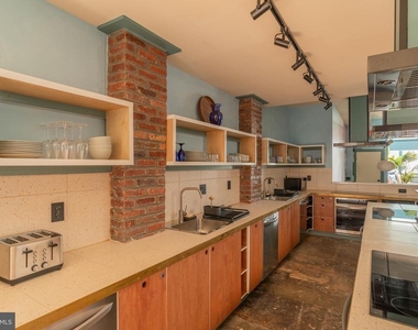 711 G Street Se - Photo Thumbnail 24