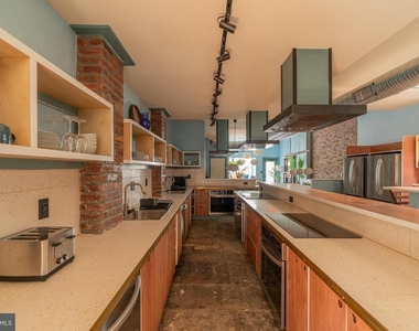 711 G Street Se - Photo Thumbnail 22