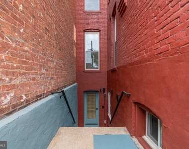 711 G Street Se - Photo Thumbnail 38