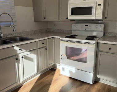 415 Vass Road - Photo Thumbnail 4
