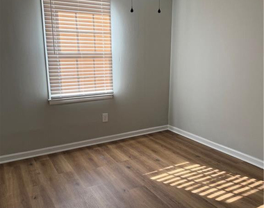 415 Vass Road - Photo Thumbnail 7