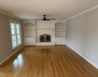 7824 Hardwick Drive - Photo Thumbnail 11