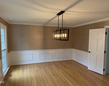 7824 Hardwick Drive - Photo Thumbnail 9