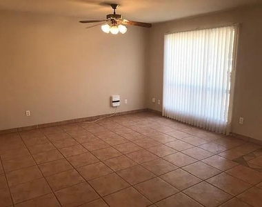 902 Quartz Ct - Photo Thumbnail 1