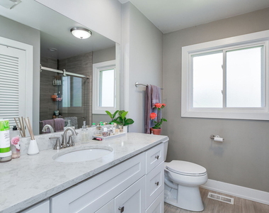 3309 York Road - Photo Thumbnail 11