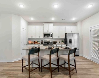 1450 Peachtree Industrial Boulevard - Photo Thumbnail 1
