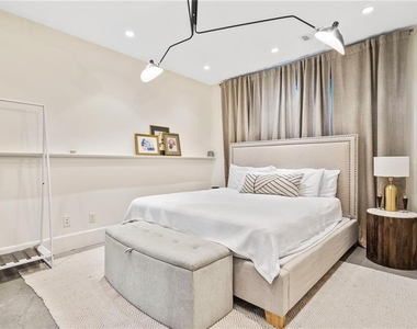 2067 Telfair Circle - Photo Thumbnail 10
