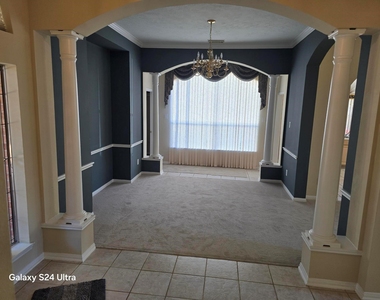 2727 Gregway Lane - Photo Thumbnail 1
