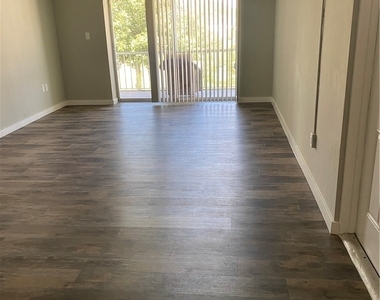 2828 Jackson Street - Photo Thumbnail 10