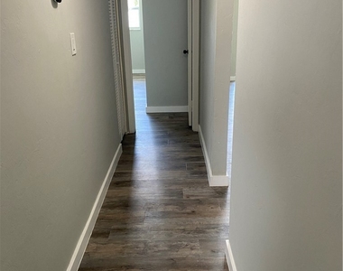 2828 Jackson Street - Photo Thumbnail 16