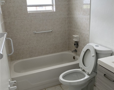 2828 Jackson Street - Photo Thumbnail 13