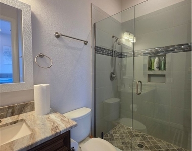 1255 Nw 38th Avenue - Photo Thumbnail 36