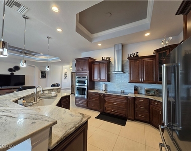 1255 Nw 38th Avenue - Photo Thumbnail 24