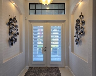 1255 Nw 38th Avenue - Photo Thumbnail 17
