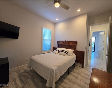 1255 Nw 38th Avenue - Photo Thumbnail 39