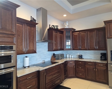 1255 Nw 38th Avenue - Photo Thumbnail 26