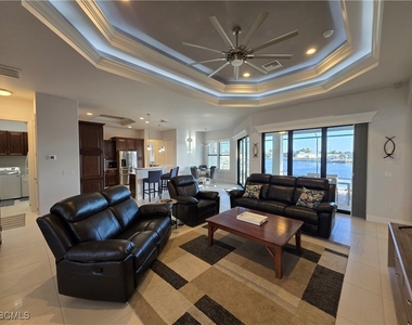 1255 Nw 38th Avenue - Photo Thumbnail 18
