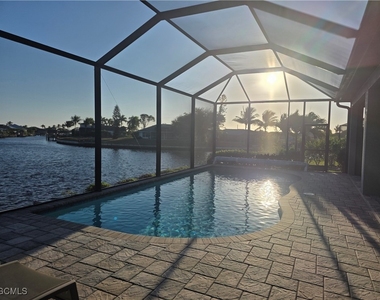 1255 Nw 38th Avenue - Photo Thumbnail 4