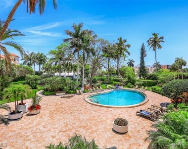 3951 Gulf Shore Boulevard N - Photo Thumbnail 20
