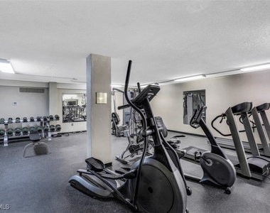 3951 Gulf Shore Boulevard N - Photo Thumbnail 25