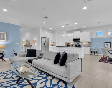 14662 Catamaran Place - Photo Thumbnail 8