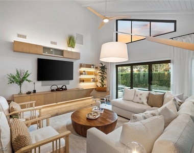 504 Tierra Mar Lane E - Photo Thumbnail 30