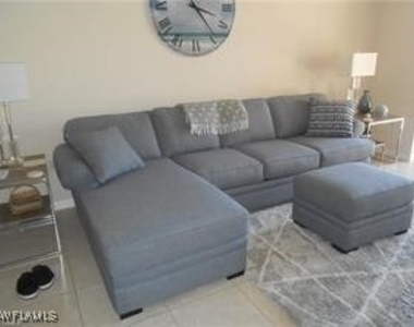 9621 Spanish Moss Way - Photo Thumbnail 1