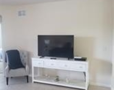 9621 Spanish Moss Way - Photo Thumbnail 19