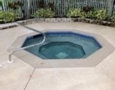 480 Bermuda Cove Way - Photo Thumbnail 10